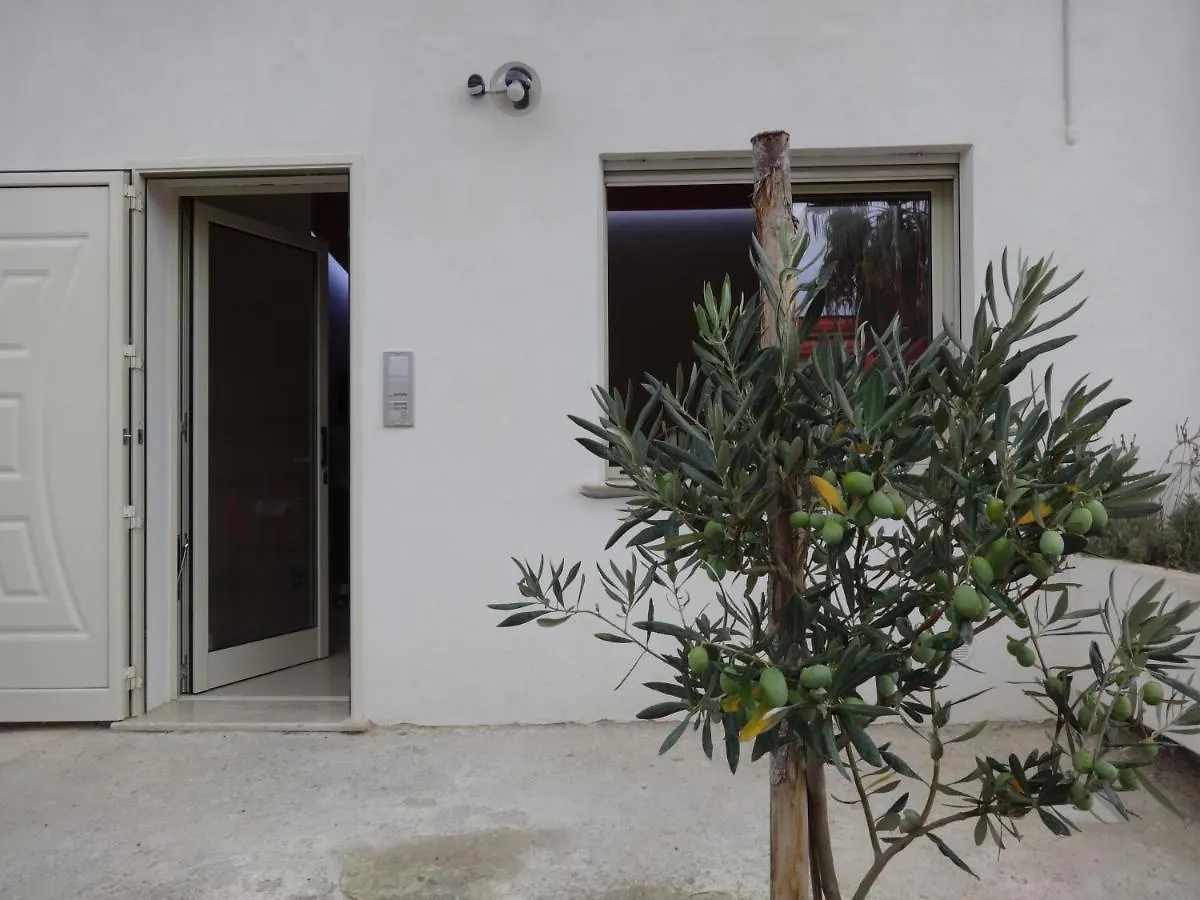 Casa Del Nonno Pietro Bed & Breakfast Castrofilippo Italy